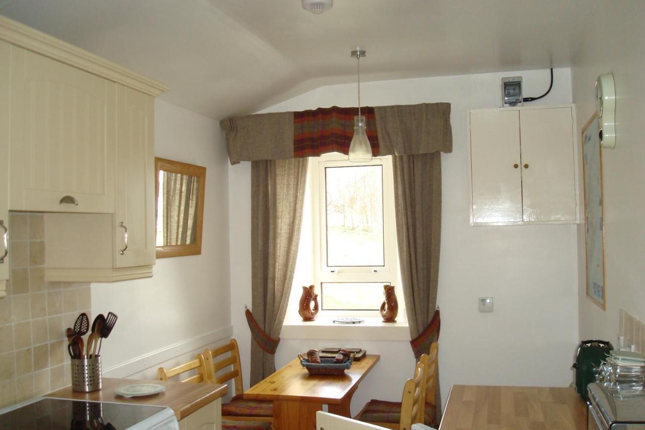Harris White Cottage Rodel Exterior photo